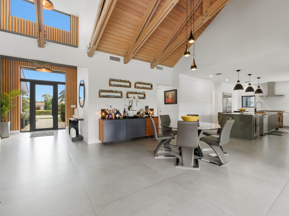 En Venta: $4,349,000 (4 camas, 4 baños, 4622 Pies cuadrados)