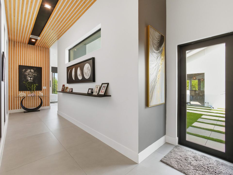 En Venta: $4,349,000 (4 camas, 4 baños, 4622 Pies cuadrados)