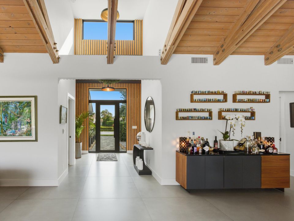 En Venta: $4,349,000 (4 camas, 4 baños, 4622 Pies cuadrados)