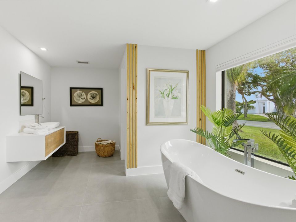 En Venta: $4,349,000 (4 camas, 4 baños, 4622 Pies cuadrados)