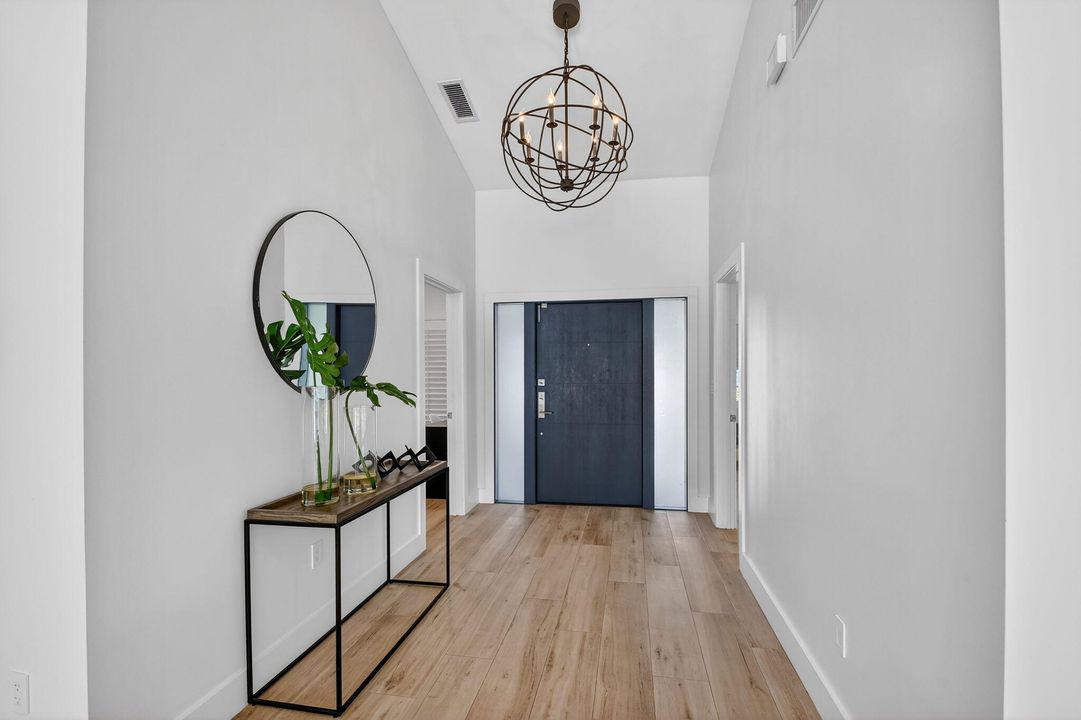 В аренду: $16,000 (5 спален, 4 ванн, 3448 Квадратных фут)