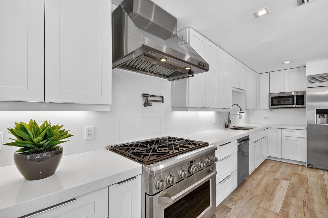 В аренду: $16,000 (5 спален, 4 ванн, 3448 Квадратных фут)