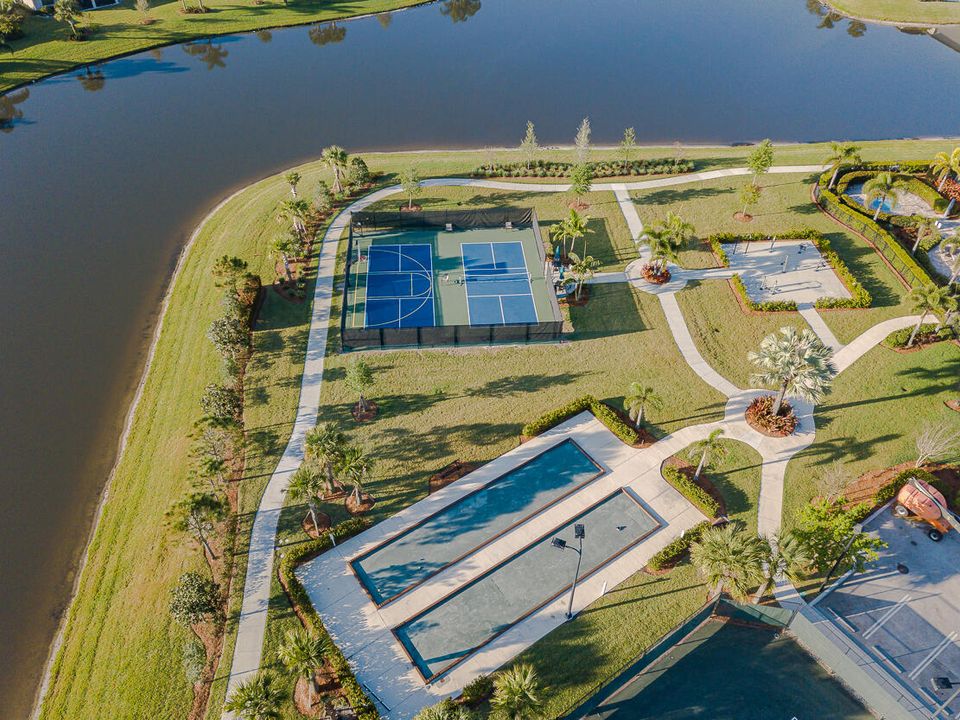 En Venta: $472,000 (3 camas, 2 baños, 1671 Pies cuadrados)