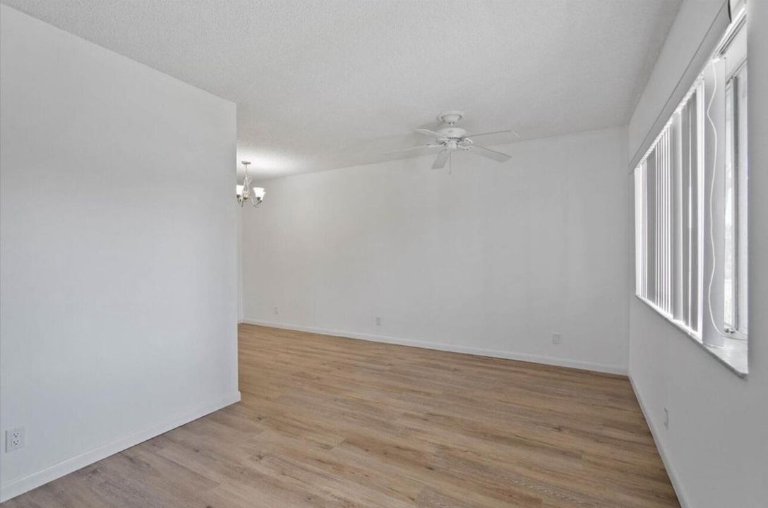 For Rent: $1,650 (1 beds, 1 baths, 472 Square Feet)