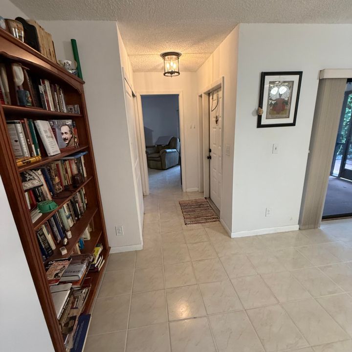 待售: $259,000 (2 贝兹, 2 浴室, 1188 平方英尺)