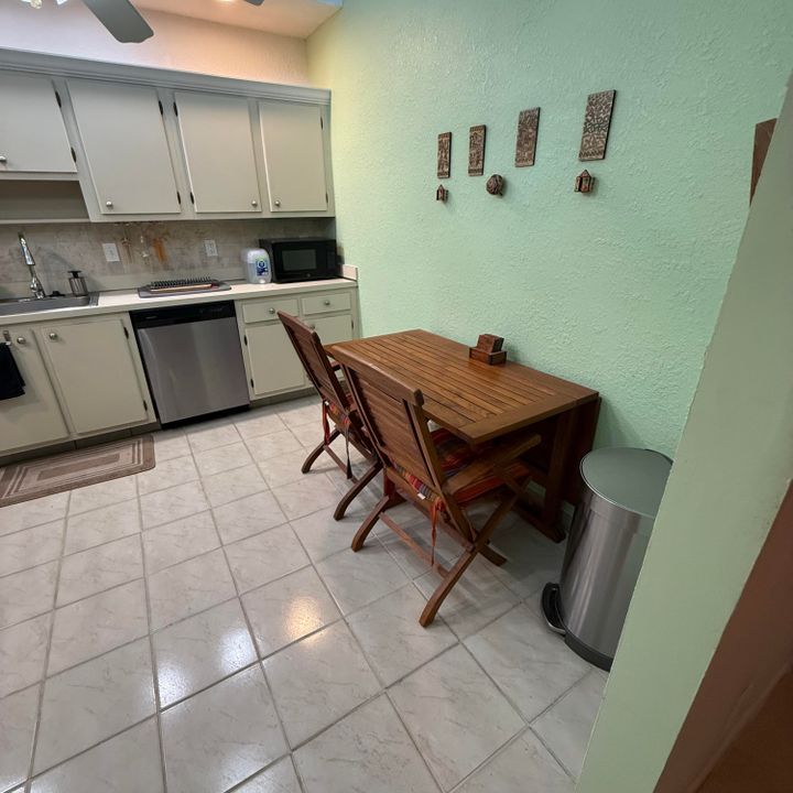 待售: $259,000 (2 贝兹, 2 浴室, 1188 平方英尺)