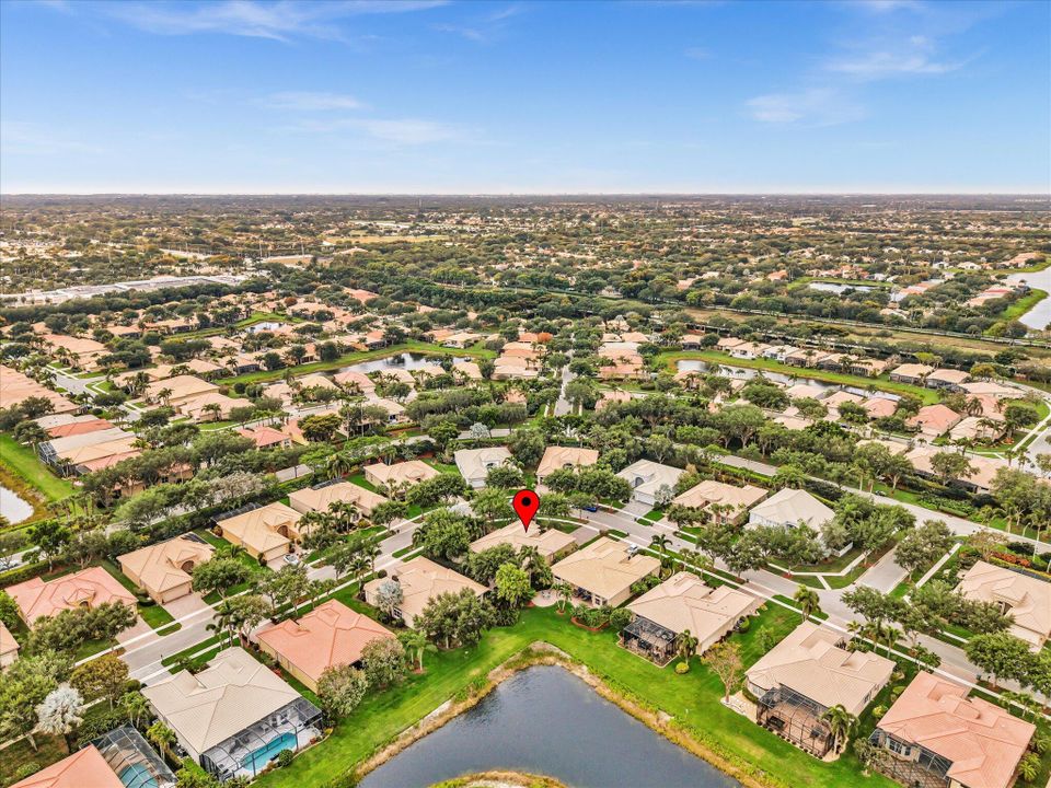 For Sale: $820,000 (3 beds, 2 baths, 2744 Square Feet)