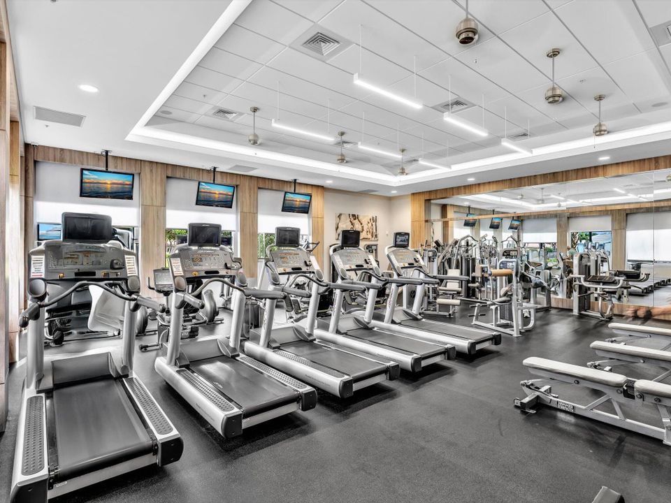 For Sale: $820,000 (3 beds, 2 baths, 2744 Square Feet)