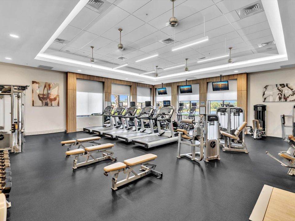 For Sale: $820,000 (3 beds, 2 baths, 2744 Square Feet)