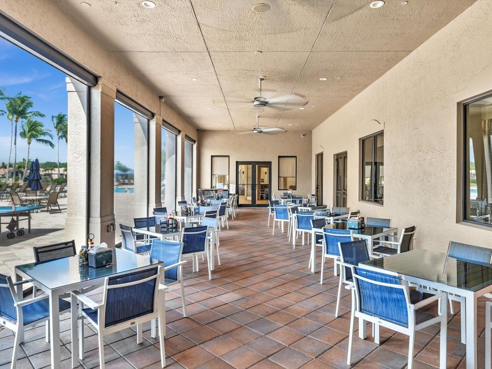 For Sale: $820,000 (3 beds, 2 baths, 2744 Square Feet)