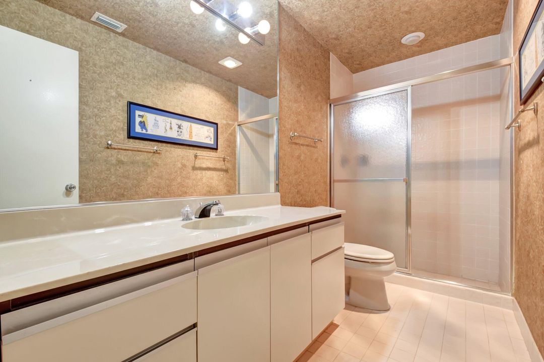 待售: $259,000 (3 贝兹, 2 浴室, 2046 平方英尺)