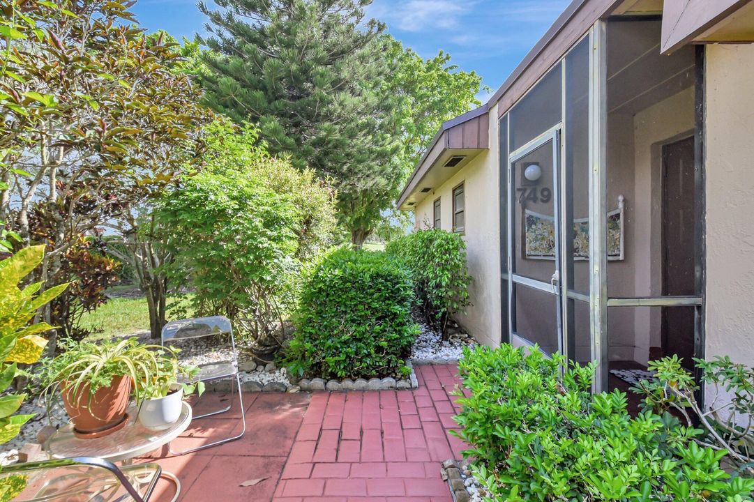 待售: $259,000 (3 贝兹, 2 浴室, 2046 平方英尺)