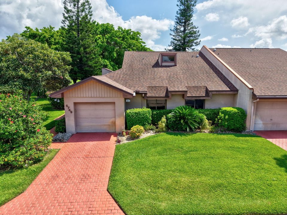 待售: $259,000 (3 贝兹, 2 浴室, 2046 平方英尺)