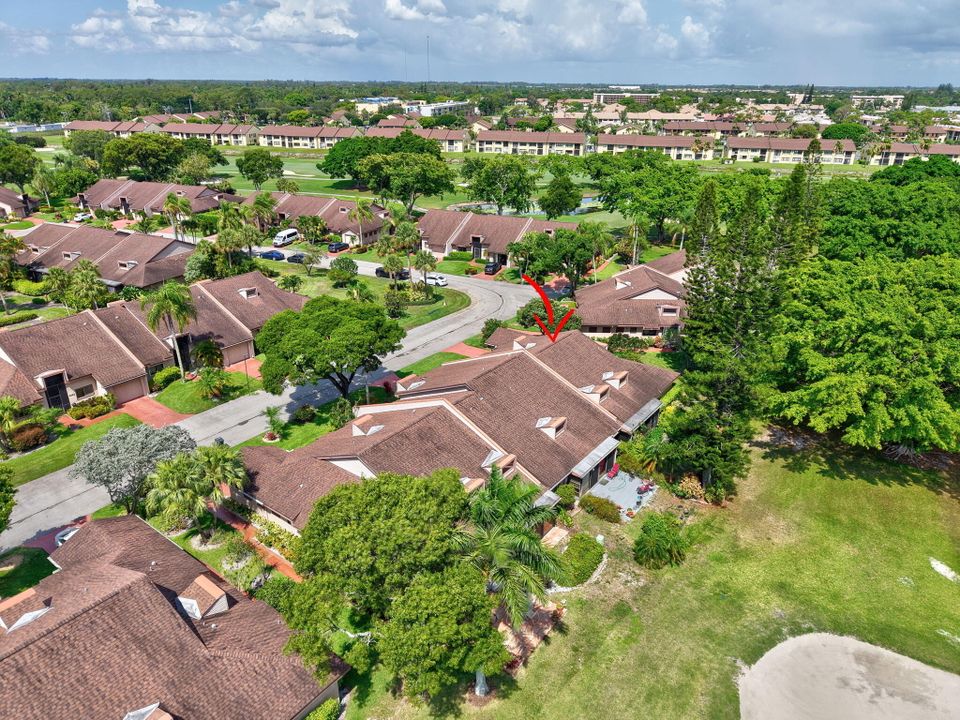 待售: $259,000 (3 贝兹, 2 浴室, 2046 平方英尺)