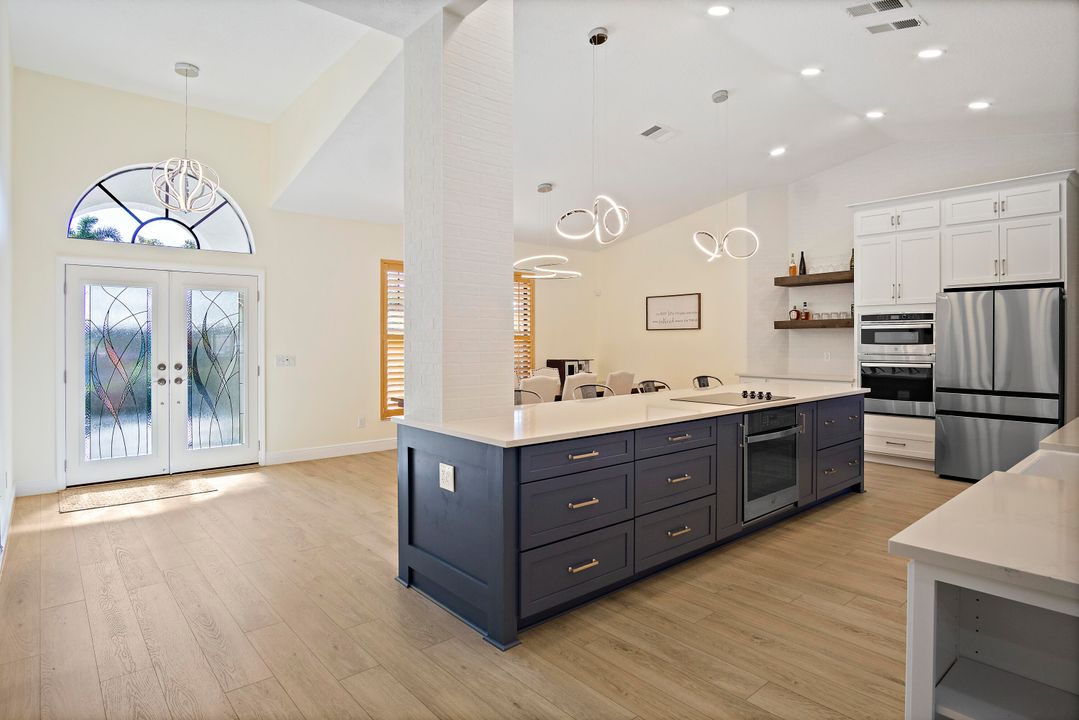 待售: $799,000 (4 贝兹, 2 浴室, 2304 平方英尺)