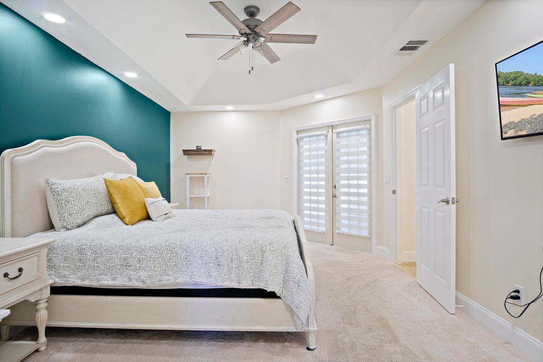 待售: $799,000 (4 贝兹, 2 浴室, 2304 平方英尺)