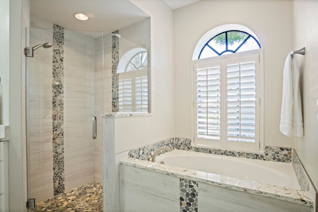 待售: $799,000 (4 贝兹, 2 浴室, 2304 平方英尺)