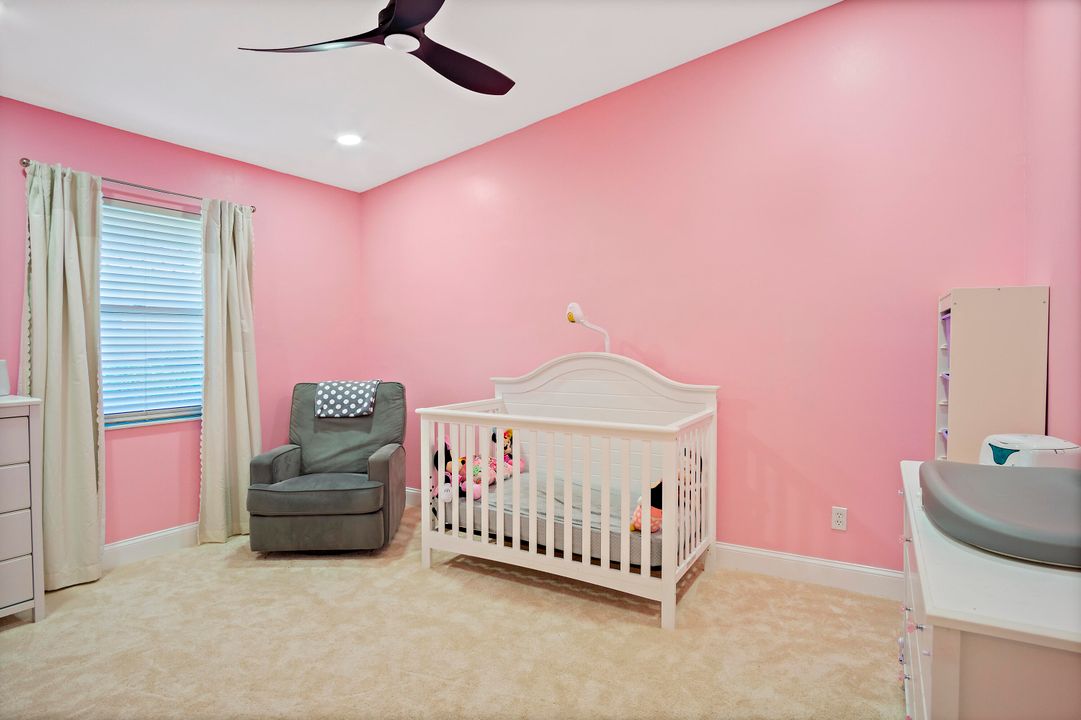 待售: $799,000 (4 贝兹, 2 浴室, 2304 平方英尺)