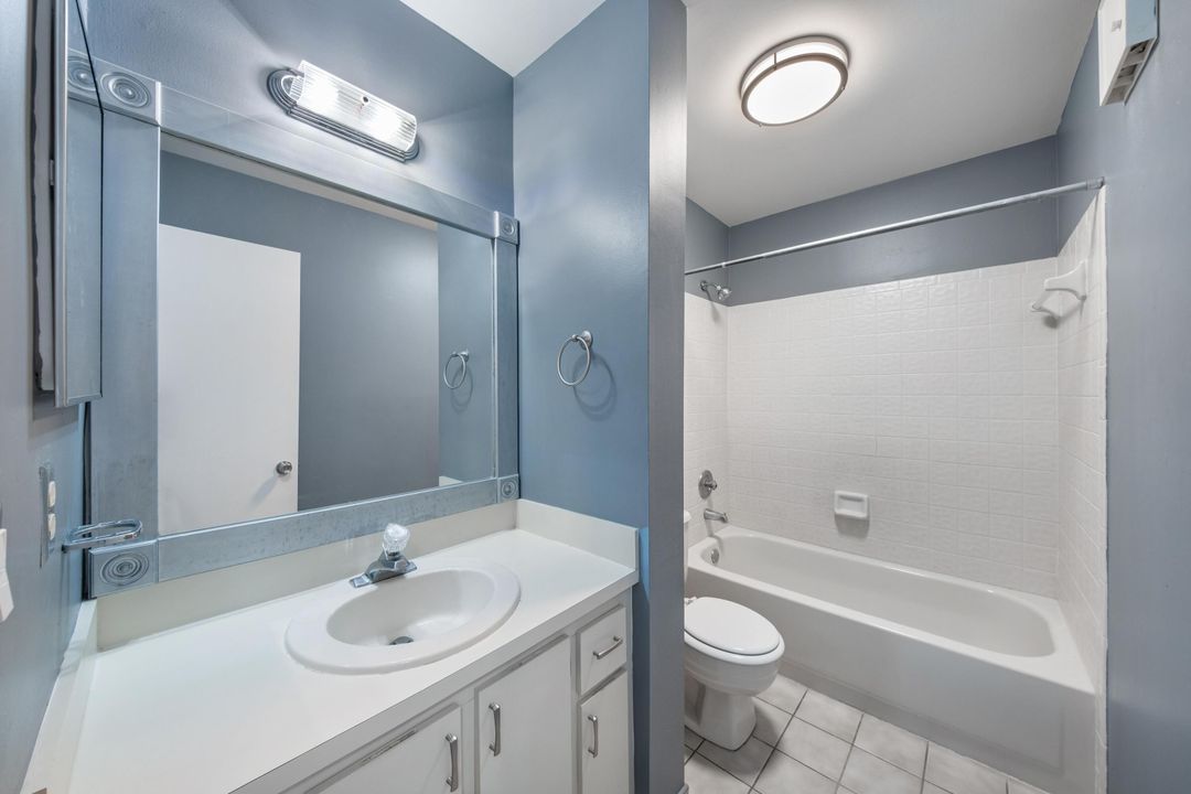 For Rent: $2,700 (2 beds, 2 baths, 1284 Square Feet)