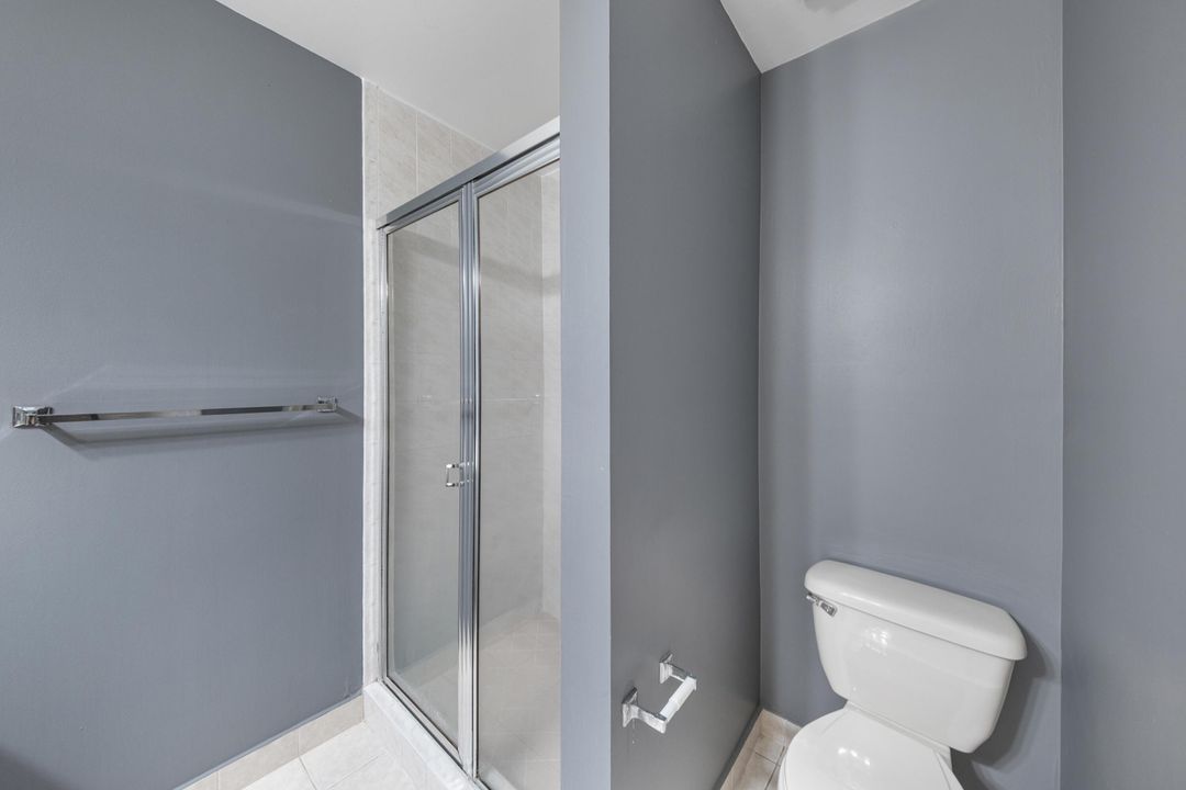 For Rent: $2,700 (2 beds, 2 baths, 1284 Square Feet)