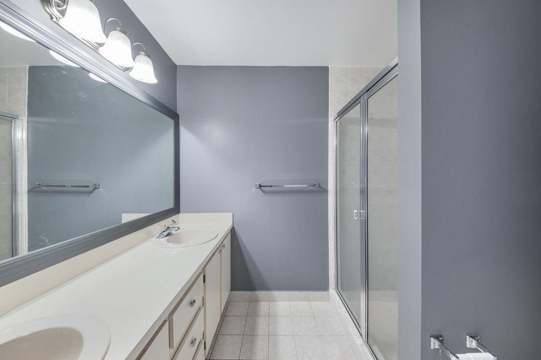 For Rent: $2,700 (2 beds, 2 baths, 1284 Square Feet)