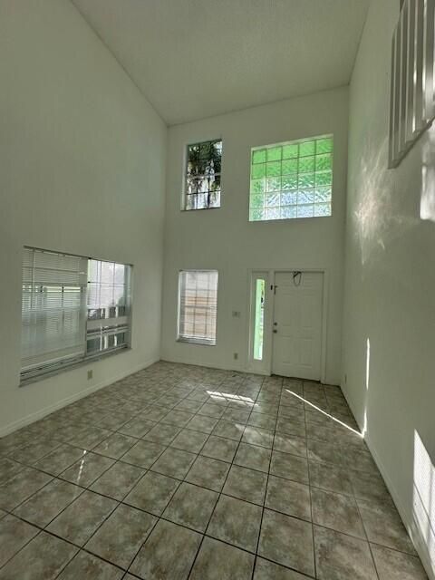 待售: $485,000 (3 贝兹, 2 浴室, 1882 平方英尺)