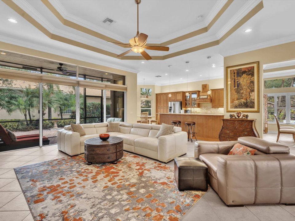 For Sale: $820,000 (3 beds, 2 baths, 2744 Square Feet)