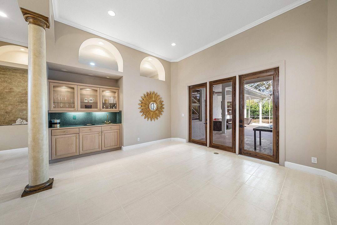 For Sale: $1,595,000 (4 beds, 3 baths, 3815 Square Feet)