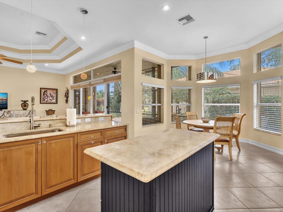 For Sale: $820,000 (3 beds, 2 baths, 2744 Square Feet)