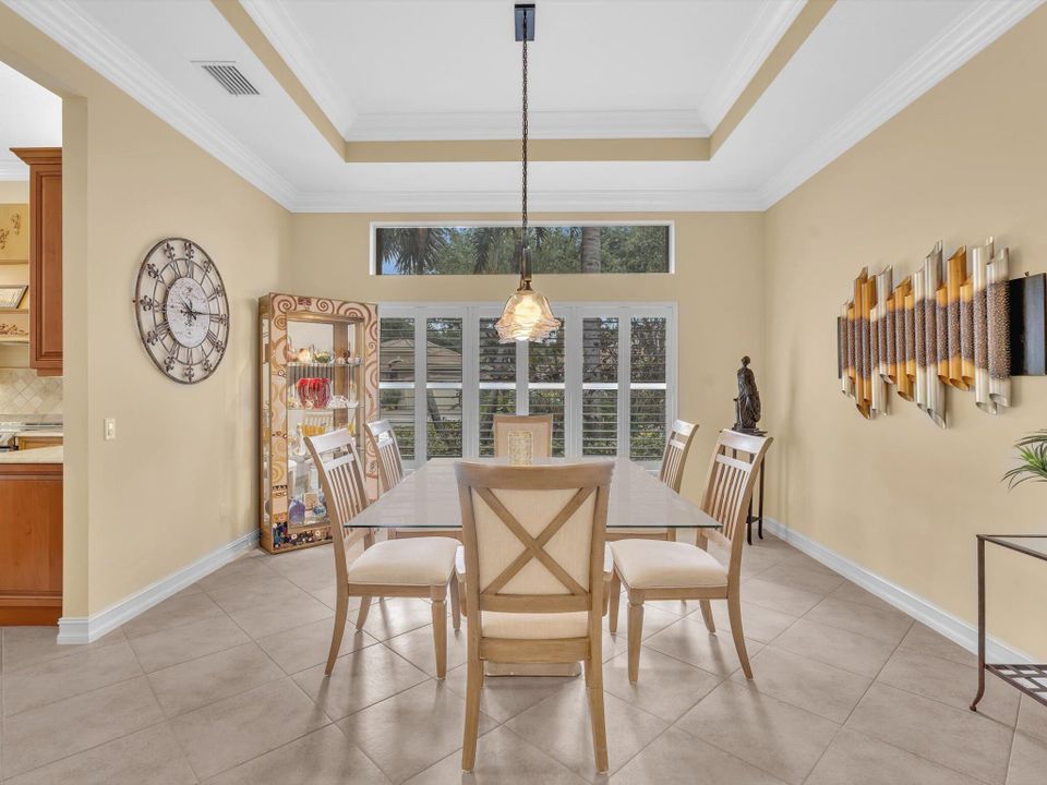 For Sale: $820,000 (3 beds, 2 baths, 2744 Square Feet)