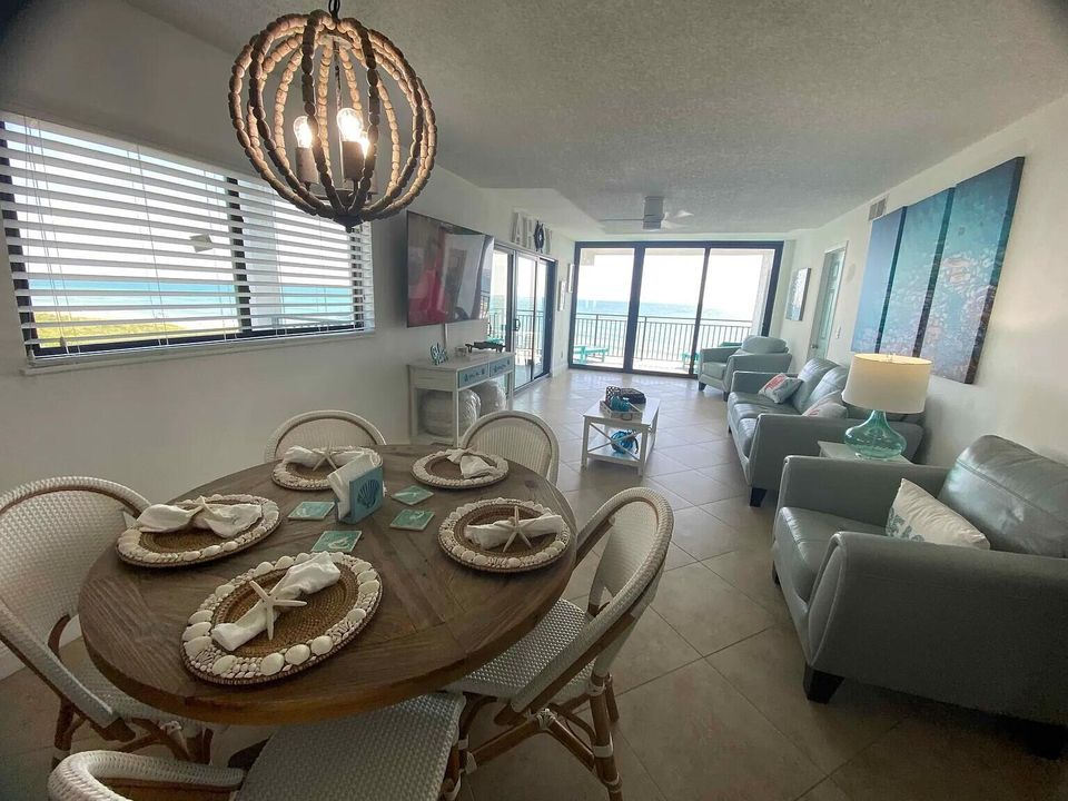 For Rent: $2,600 (2 beds, 2 baths, 1113 Square Feet)