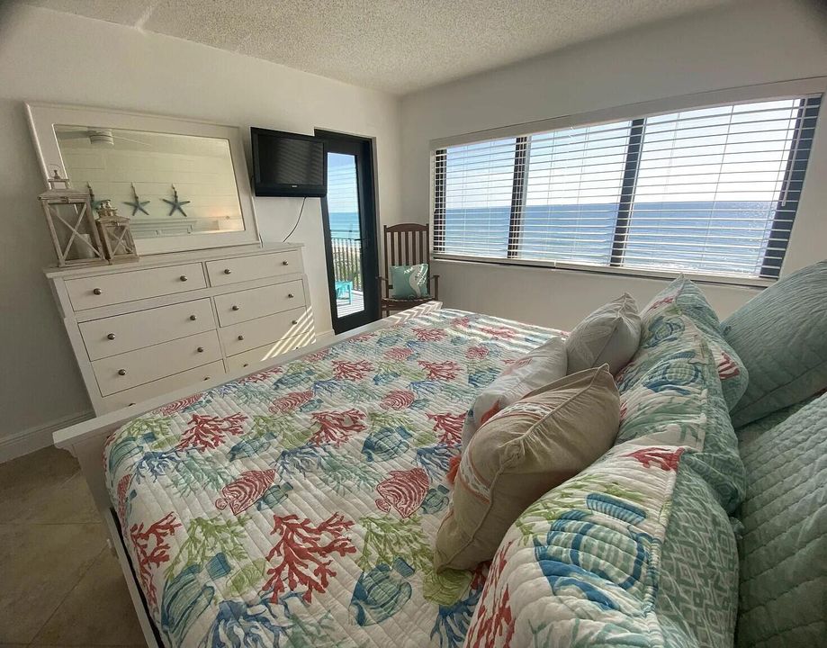 For Rent: $2,600 (2 beds, 2 baths, 1113 Square Feet)