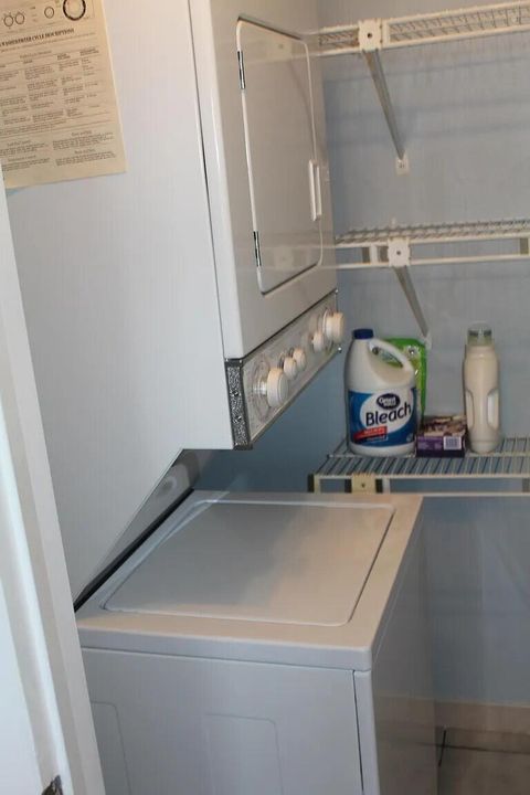 For Rent: $2,600 (2 beds, 2 baths, 1113 Square Feet)