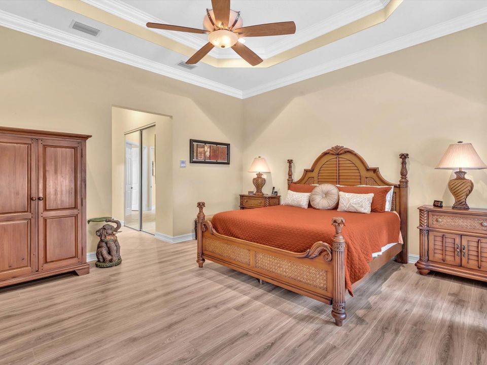 For Sale: $820,000 (3 beds, 2 baths, 2744 Square Feet)