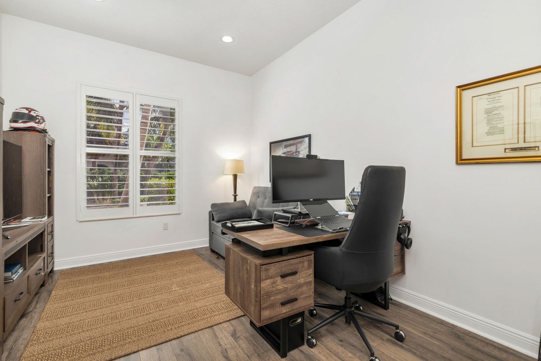 En Venta: $695,000 (2 camas, 2 baños, 1844 Pies cuadrados)