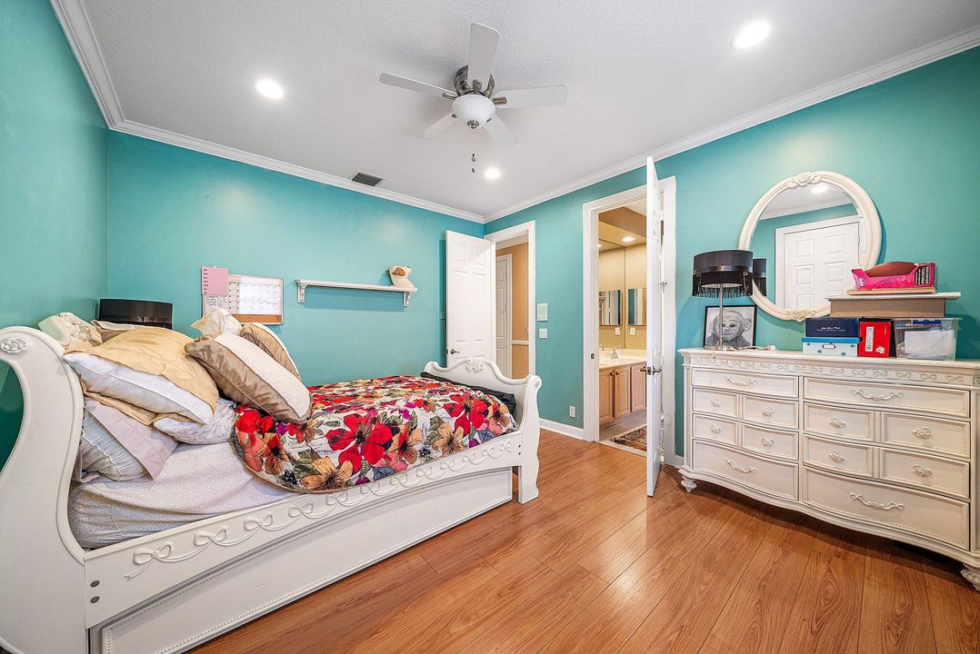 For Sale: $1,595,000 (4 beds, 3 baths, 3815 Square Feet)