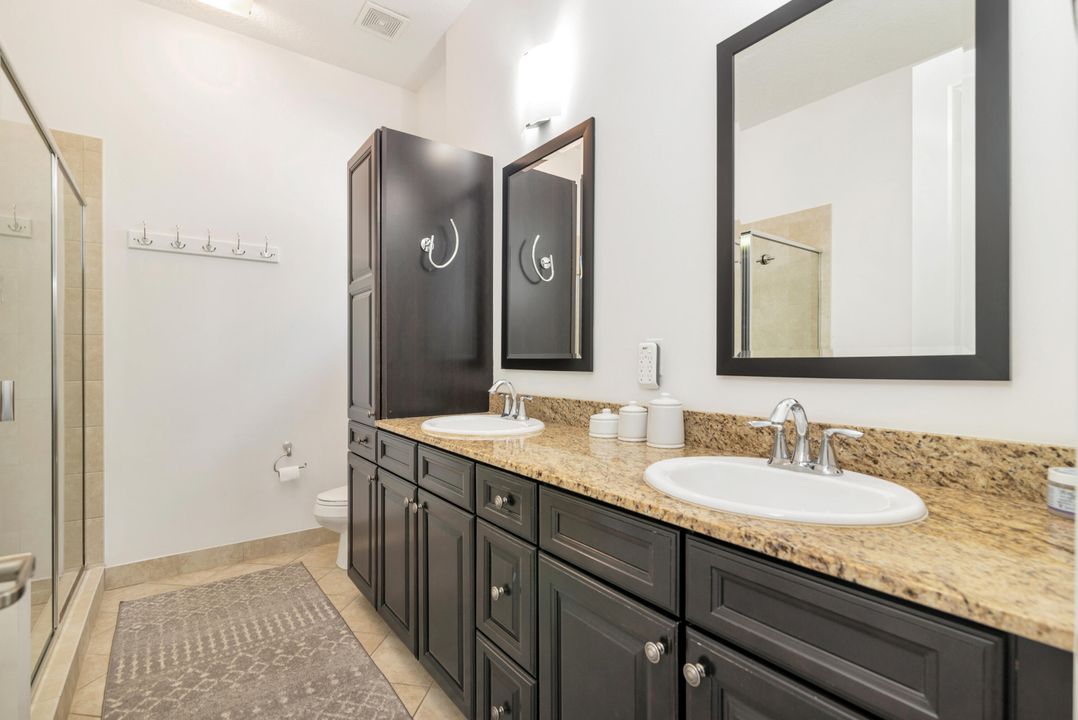 En Venta: $695,000 (2 camas, 2 baños, 1844 Pies cuadrados)