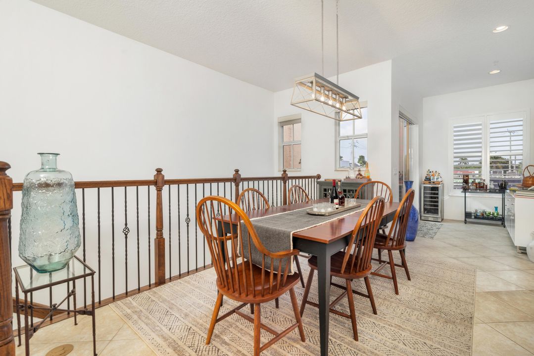 En Venta: $695,000 (2 camas, 2 baños, 1844 Pies cuadrados)