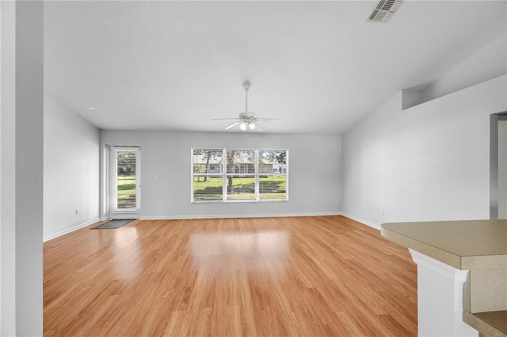 待售: $347,500 (3 贝兹, 2 浴室, 1529 平方英尺)