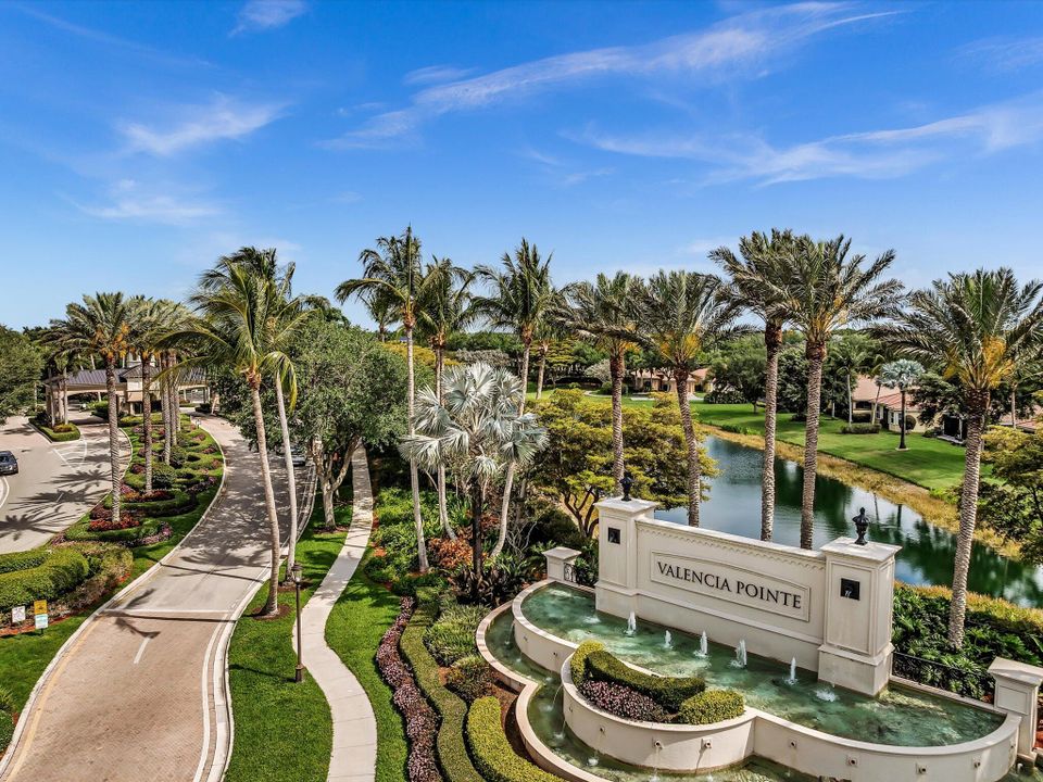 For Sale: $820,000 (3 beds, 2 baths, 2744 Square Feet)