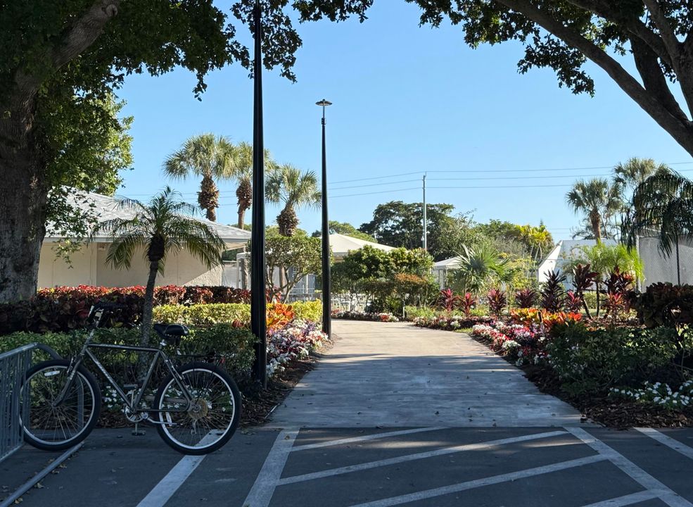 待售: $259,000 (2 贝兹, 2 浴室, 1188 平方英尺)