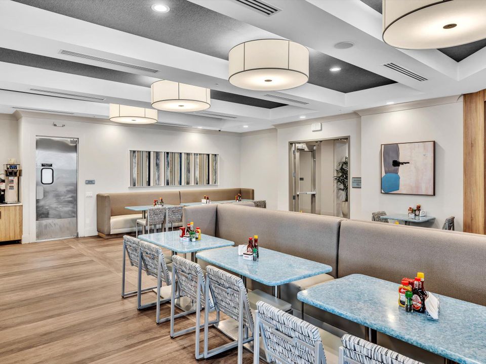 For Sale: $820,000 (3 beds, 2 baths, 2744 Square Feet)