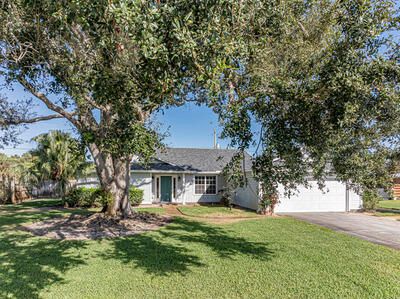 For Sale: $415,000 (3 beds, 2 baths, 1850 Square Feet)