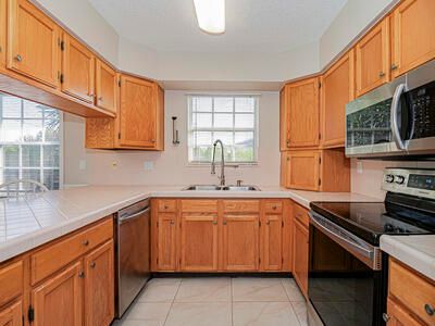 For Sale: $415,000 (3 beds, 2 baths, 1850 Square Feet)