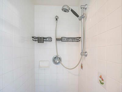 For Sale: $415,000 (3 beds, 2 baths, 1850 Square Feet)