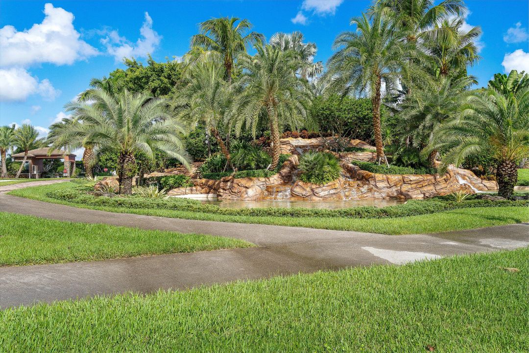 For Sale: $1,595,000 (4 beds, 3 baths, 3815 Square Feet)