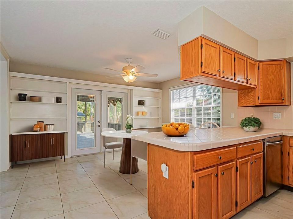 For Sale: $415,000 (3 beds, 2 baths, 1850 Square Feet)