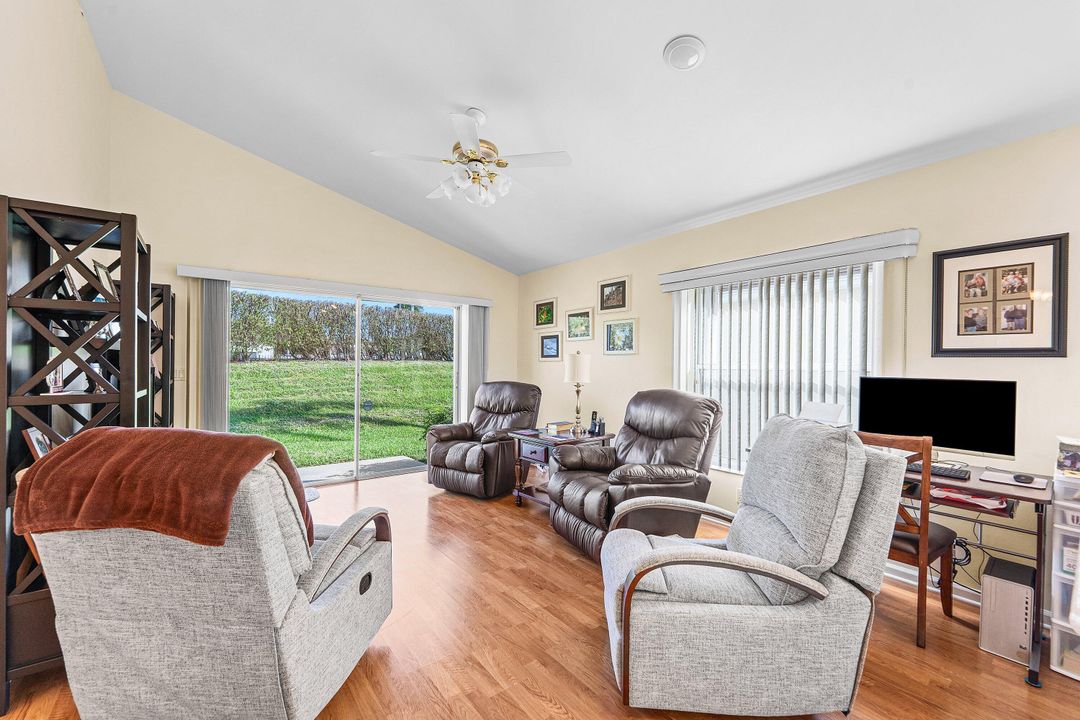 For Sale: $379,000 (3 beds, 2 baths, 1726 Square Feet)