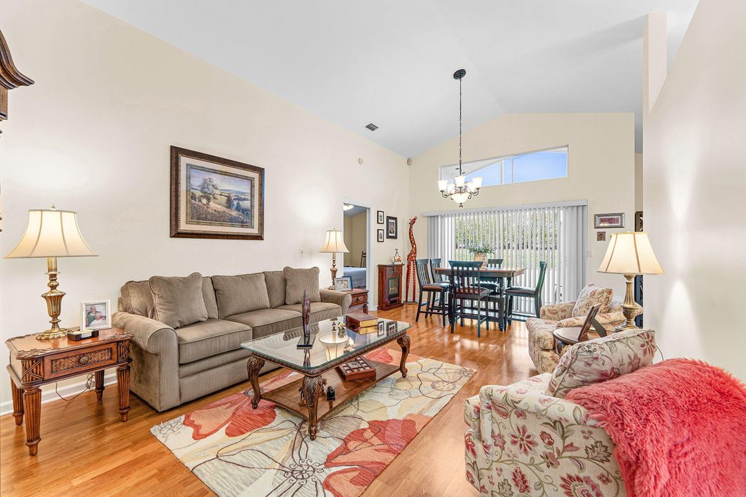 For Sale: $379,000 (3 beds, 2 baths, 1726 Square Feet)