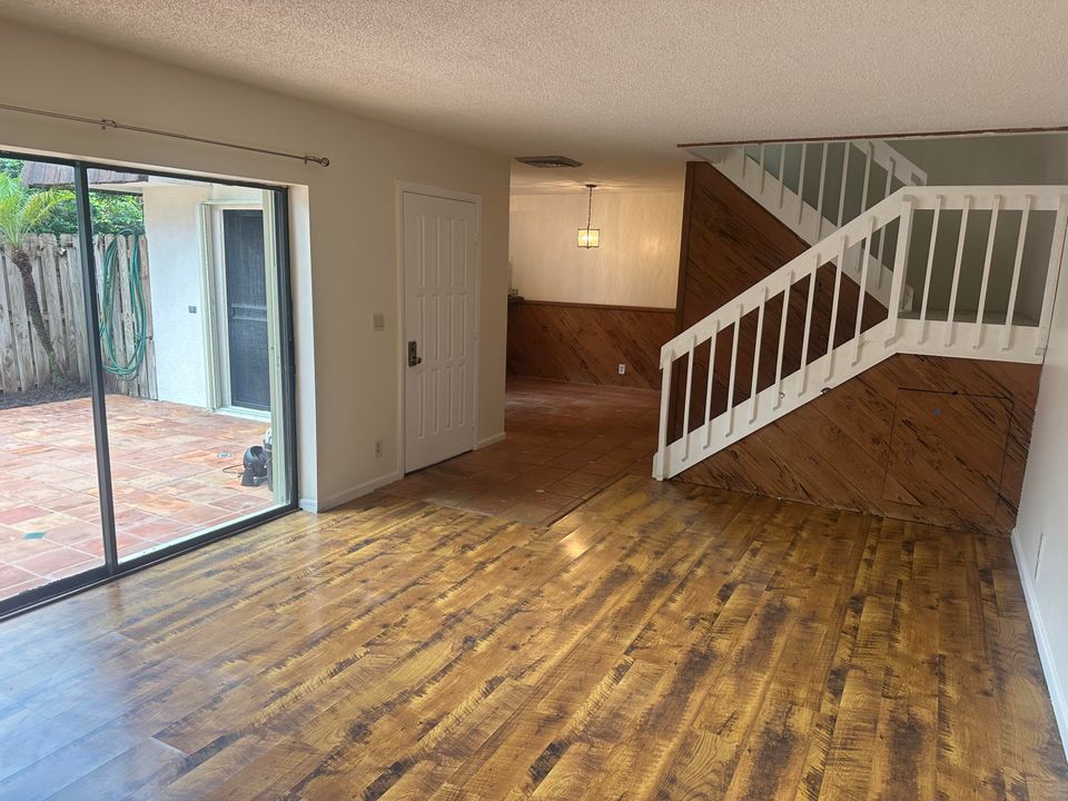 For Rent: $2,000 (2 beds, 2 baths, 1288 Square Feet)